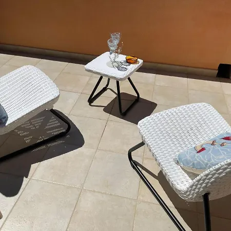 Porto Coda Cavallo House A 300 Mt Dal Mare, Con Terrazza Panoramica דירה