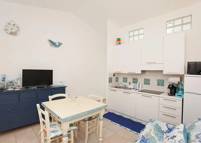 דירה Porto Coda Cavallo House A 300 Mt Dal Mare, Con Terrazza Panoramica סאן תאודורו
