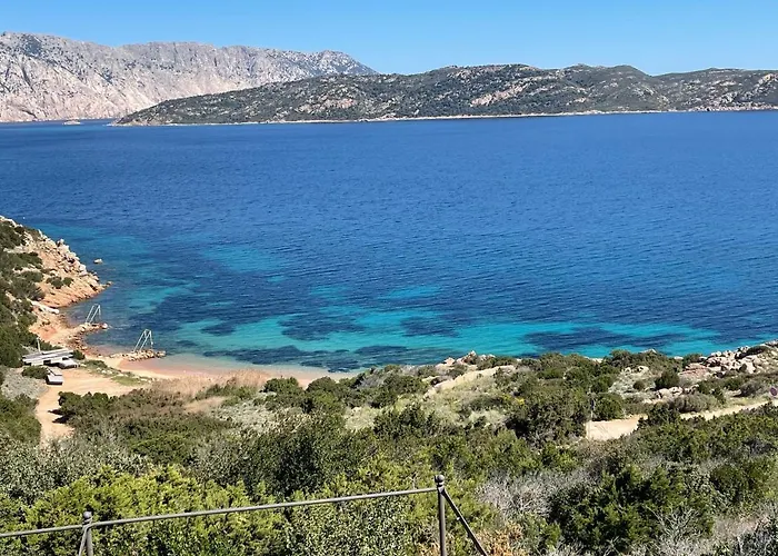 Porto Coda Cavallo House A 300 Mt Dal Mare, Con Terrazza Panoramica Apartman San Teodoro